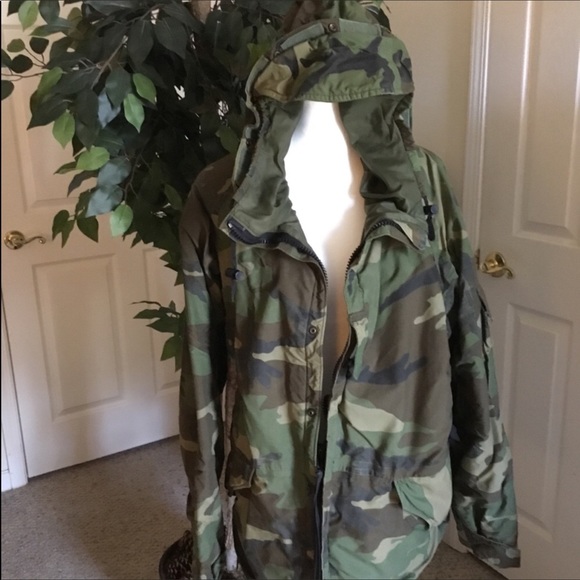 Other - Hooded Camouflage Parka Size Large